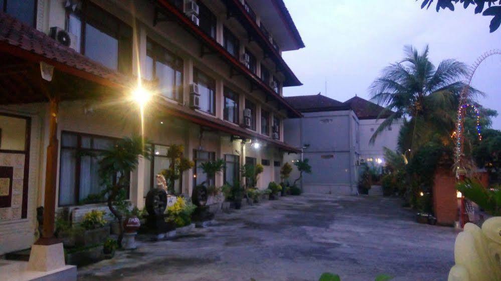 Super Oyo 91870 Warna Kedaton Denpasar Extérieur photo